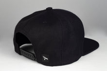 Load image into Gallery viewer, Classic Snapback - Black - jargonlifestyle.com